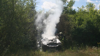 Illustration for article titled German McLaren MP4-12C Test Drive Ends In Fiery Crash